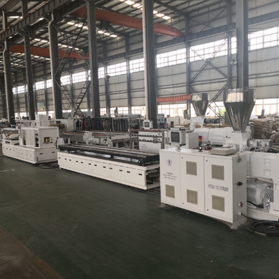 Shenzhen HYPET Linha de Máquina de Extrusão para Fabricação de Decking WPC PE de Uma Etapa, Fabricante de Linha de Produção de Coextrusão WPC