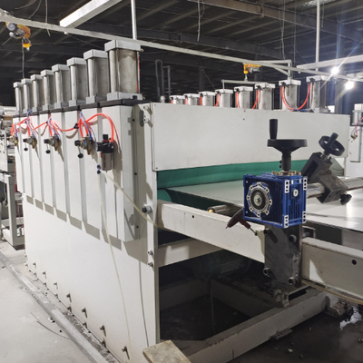 comprar Linha de Produção de Extrusão de Placa de Cristal de Carbono Shenzhen HYPET, Fabricante de Máquina para Fabricação de Equipamentos de Placa de Espuma de PVC de Três Camadas online manufacture