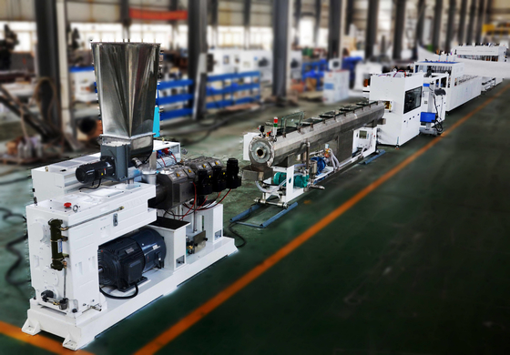 comprar Linha de Produção de Tubos de PVC de Alta Eficiência e Alta Velocidade 110-200 da Shenzhen HYPET online manufacture
