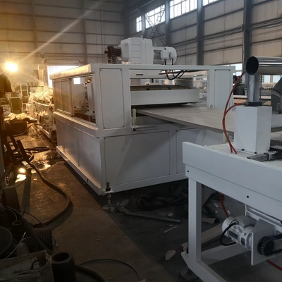 comprar WPC Door Production Line/ PVC Wood and Plastic Composite Door Panel Production Making Machine /WPC Door Extrusion Line Supplier online manufacture