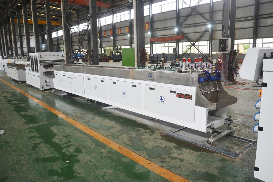 Máquina de fabricação de tubos de condução de PVC de quatro cavidades 16-32mm PVC Linha de extrusão de tubos de cabos elétricos