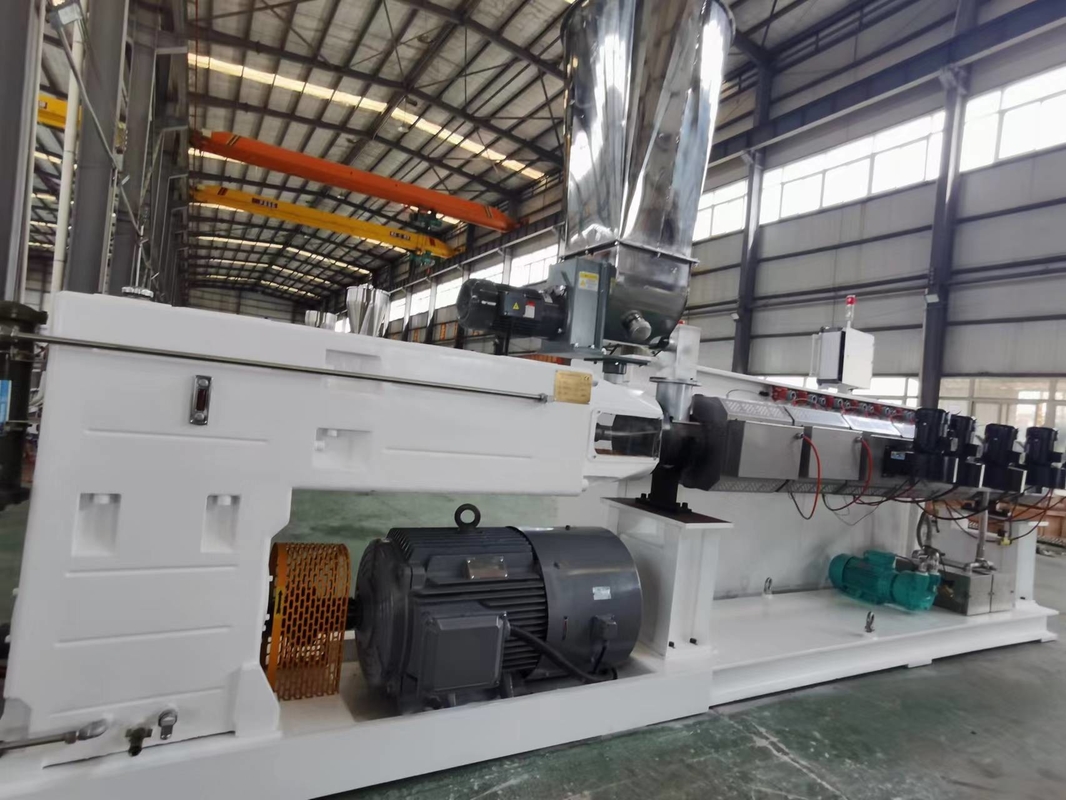 Fabricado na China UPVC CPVC OPVC PVC extrusora paralela de parafuso duplo HYPS92/28 com alta capacidade de saída e menos potência