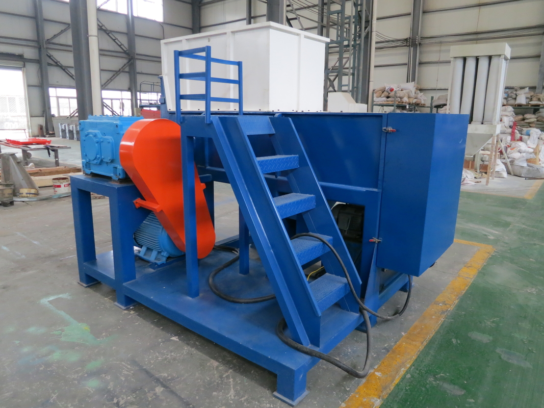 Amplamente utilizado multifunção single Shaft Shredder Para desperdício de fibra de borracha de plástico em forma de grande barra de espessura tubo de placa
