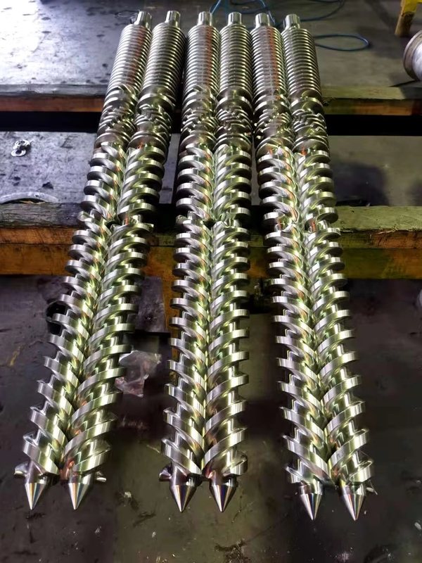 Extrusor de plástico para extrusores de parafusos duplos de parafusos cónicos / parafusos e parafusos bimetais