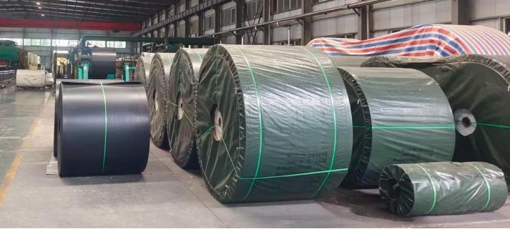 800-1400mm PVC/PVG Minas de carvão Cinturão transportador Linha de produção de economia de energia Minas Cinturão transportador máquina