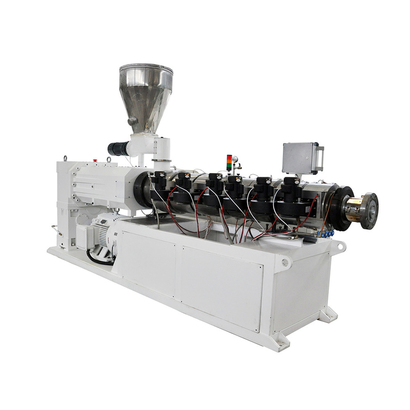 ZS95/188 Extrusora de tubos de PVC de bicos cónicos com software de tela sensível ao toque da Siemens